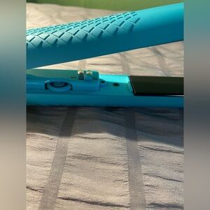Ginalli Milano Tourmaline Professional Hair Straightener.